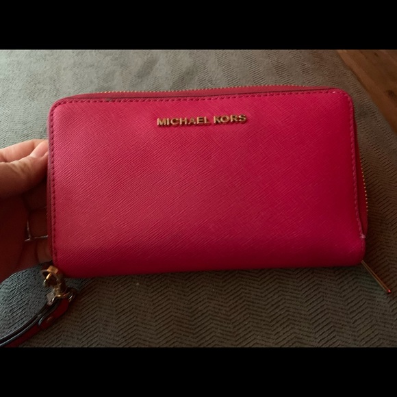 Vibrant Pink Jetset Michael Kors wallet - Picture 2 of 5